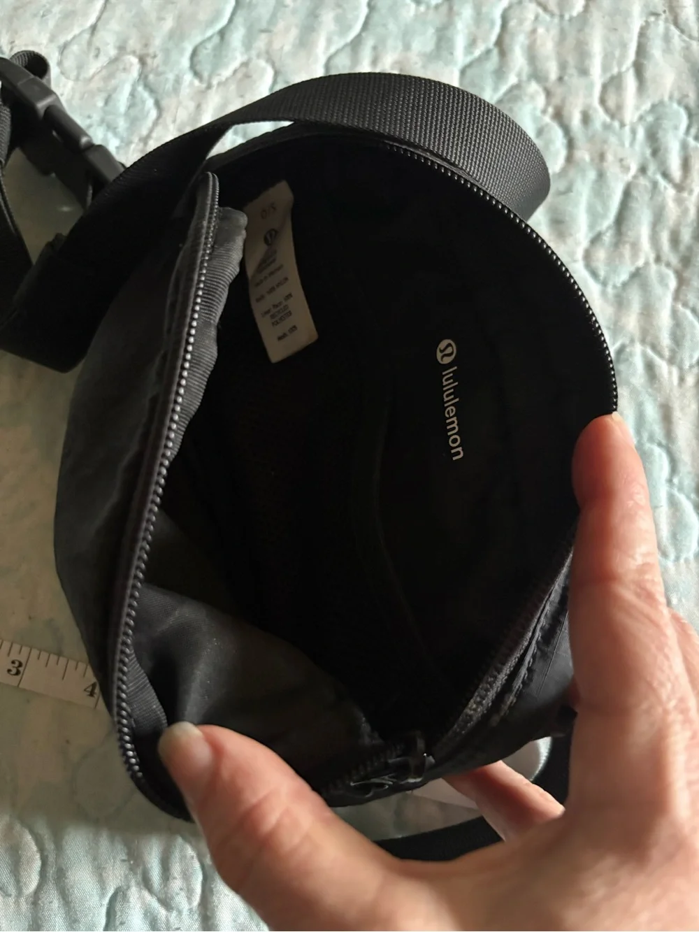lululemon athletica Black Compact Belt Bag with Adjustable Strap